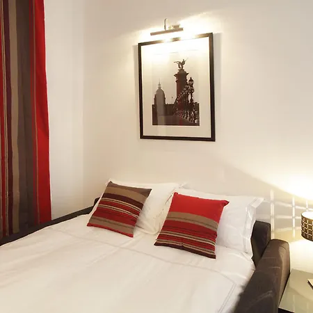 Cosy Junior In Le Marais